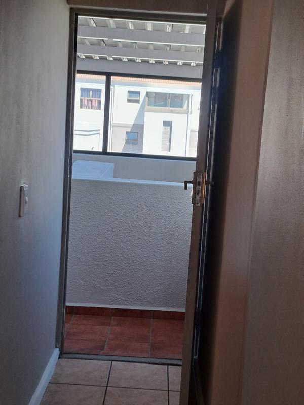 2 Bedroom Property for Sale in Vredekloof Western Cape